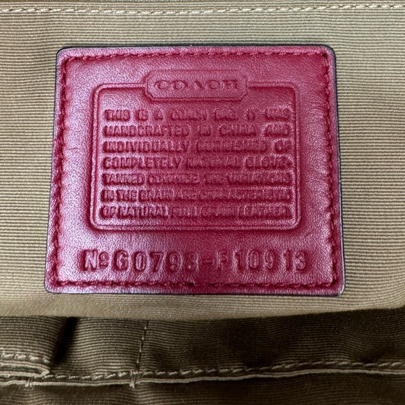 SOLD Coach Red Leather Shoulder Bag w/Large Silver Buckle GUC #10913 - Picture 2 of 13